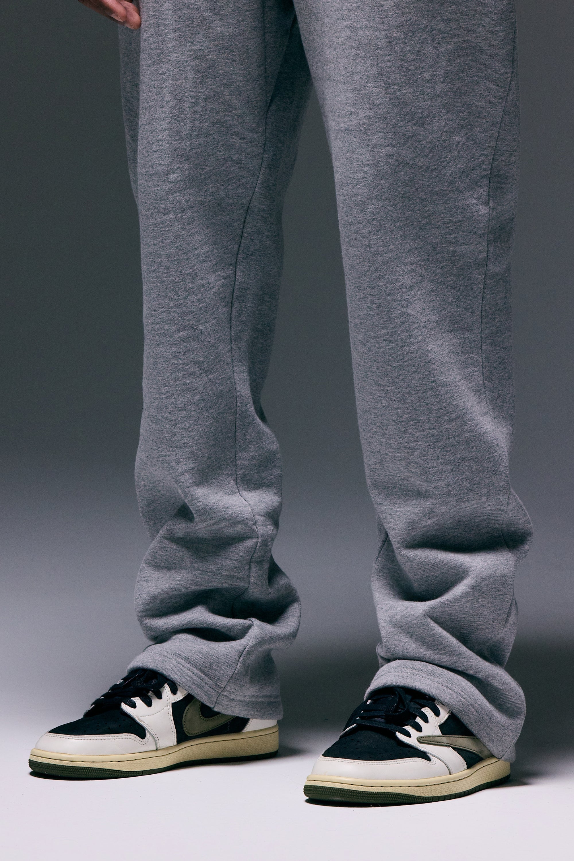 Fate Heavyweight Fleece Straight Leg Sweatpants - Heather Grey